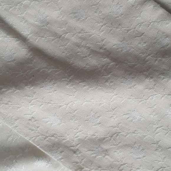 Manyavar Stylish Casual Silk Blend Full Sleeves Kurta Set for Men - Picture 5 of 9